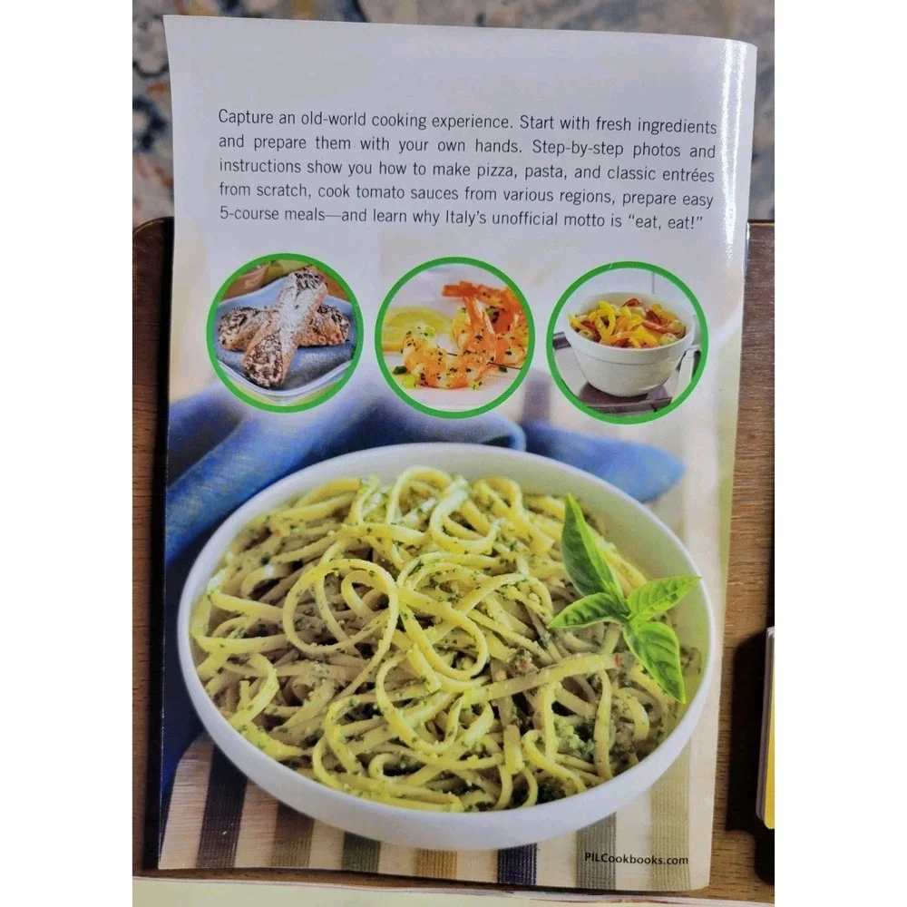 Lot‎ of 6 Food Magazines Recipes Cookbooks Italian Velveeta Mexican Fiesta Soups